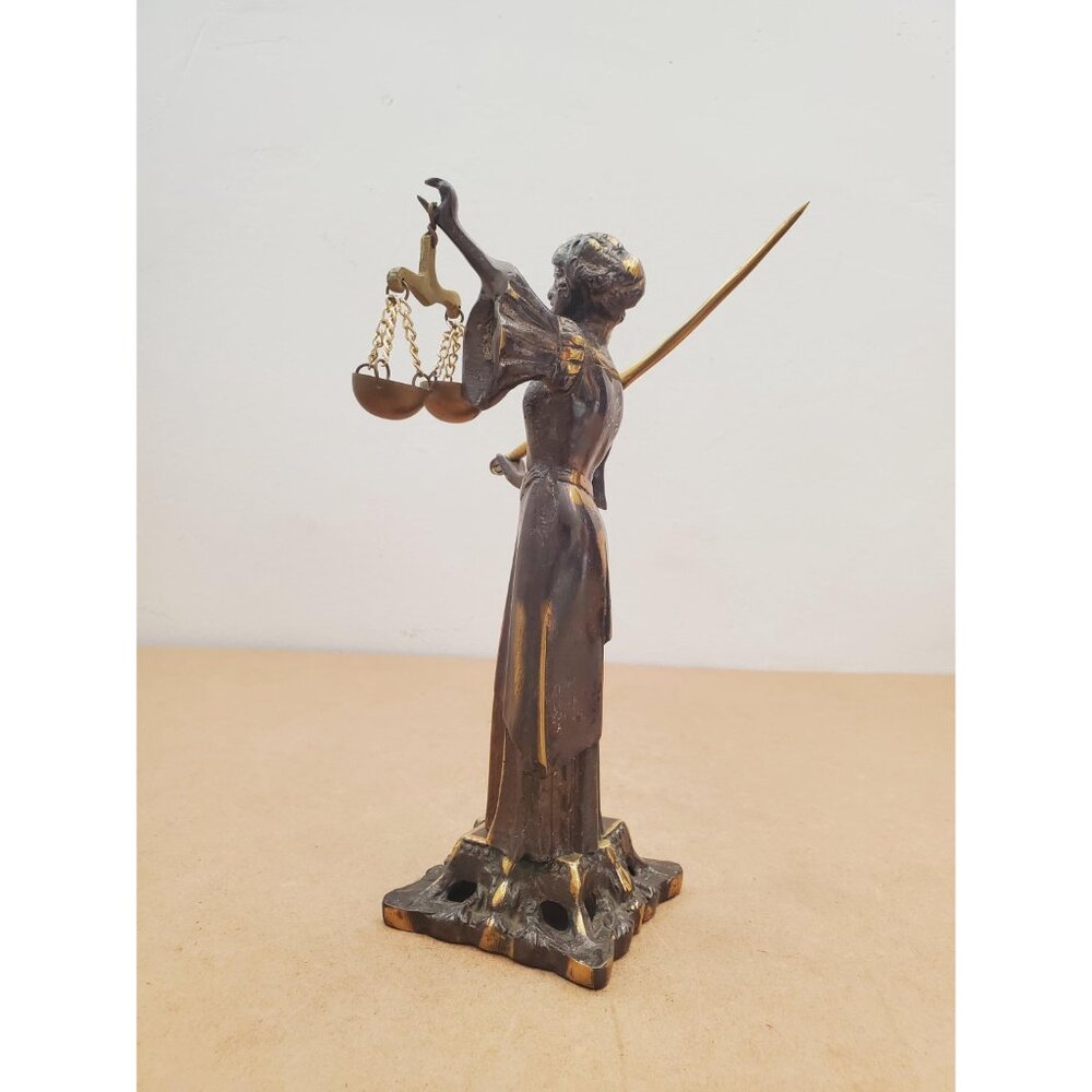 Bronze Sculpture Lady Justice Figurine - Statue , Gift for Lawyer - Themis - Picture 7 of 16
